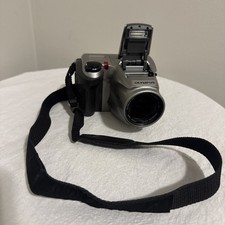 Olympus D-500L 1MP 3x Zoom Digital Camera Powers On AS IS READ DESCRIPTION