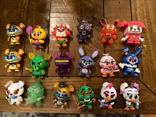 Funko Five Nights At Freddy's Mystery Mini Vinyl Figure Lot Of 18 FNAF