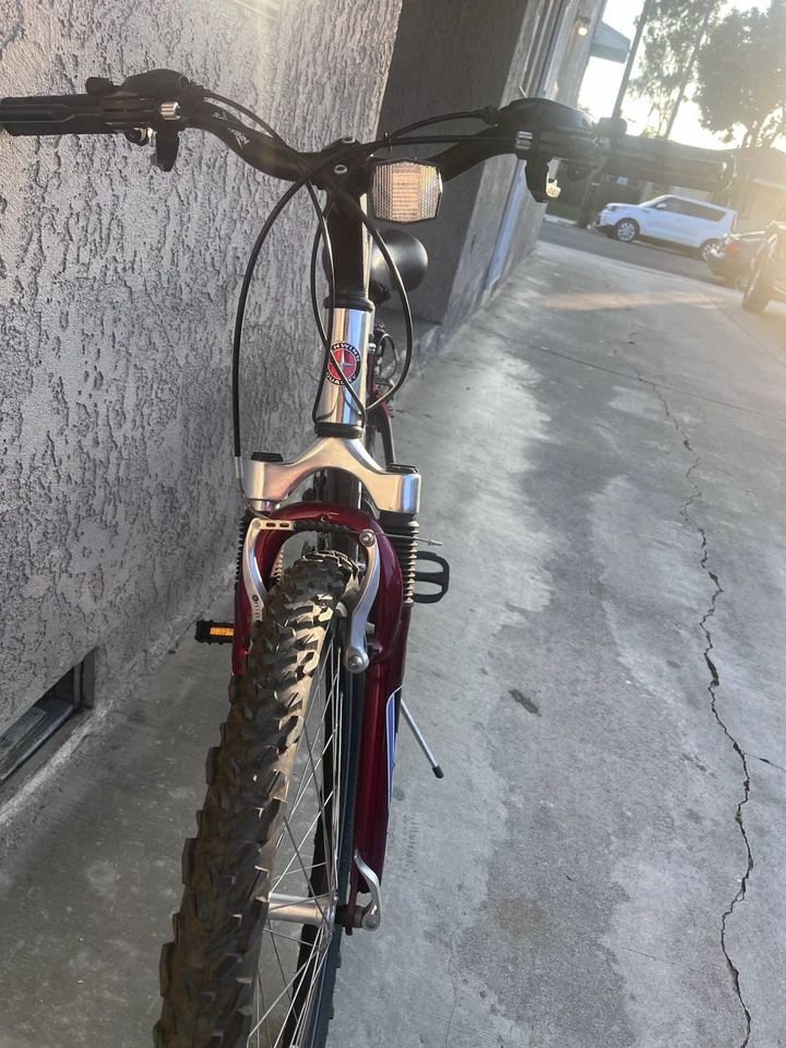 Bicicleta Schwinn sx2000 aluminio rojo oscuro Foto 4 de 4