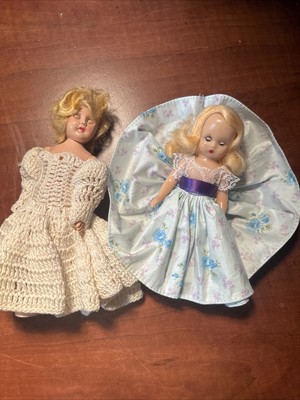 Two Vintage Storybook   6  HARD PLASTIC DOLLs  HAND KNIT DRESS blonde BLUE EYES