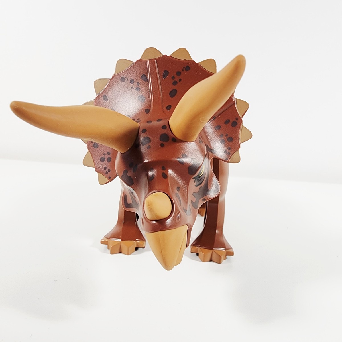桃ちゃん Lego Dinosaur Triceratops Minifigure Red Brown Jurassic World