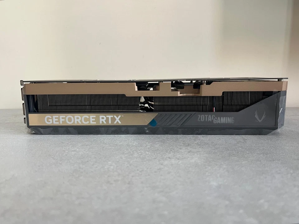 *COOLER ONLY* ZOTAC GAMING GeForce RTX 5090 SOLID OC cooler - Image 2 of 4
