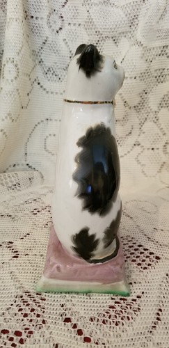FIGURA ANTIGUA DE CERÁMICA STAFFORDSHIRE GATO SENTADO SOBRE ALMOHADA NEGRA BLANCA - Imagen 3 de 8