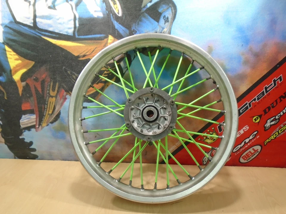 Yamaha TTR 250 2004 rueda trasera 04 TTR250 99-06 Foto 3 de 4