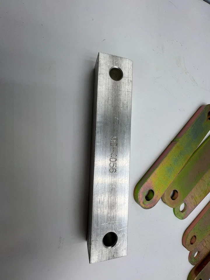 Alineación del eje de transmisión Pro Comp 51255 para Chevrolet, GMC y Dodge 1999-04 Foto 4 de 4