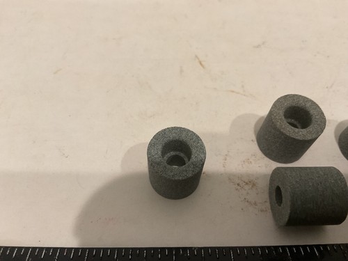 New Qty (5) Norton 1/2" X 1/2" X 3/16" 32A80 K5VBE Mini Grinding Wheels - Picture 2 of 3