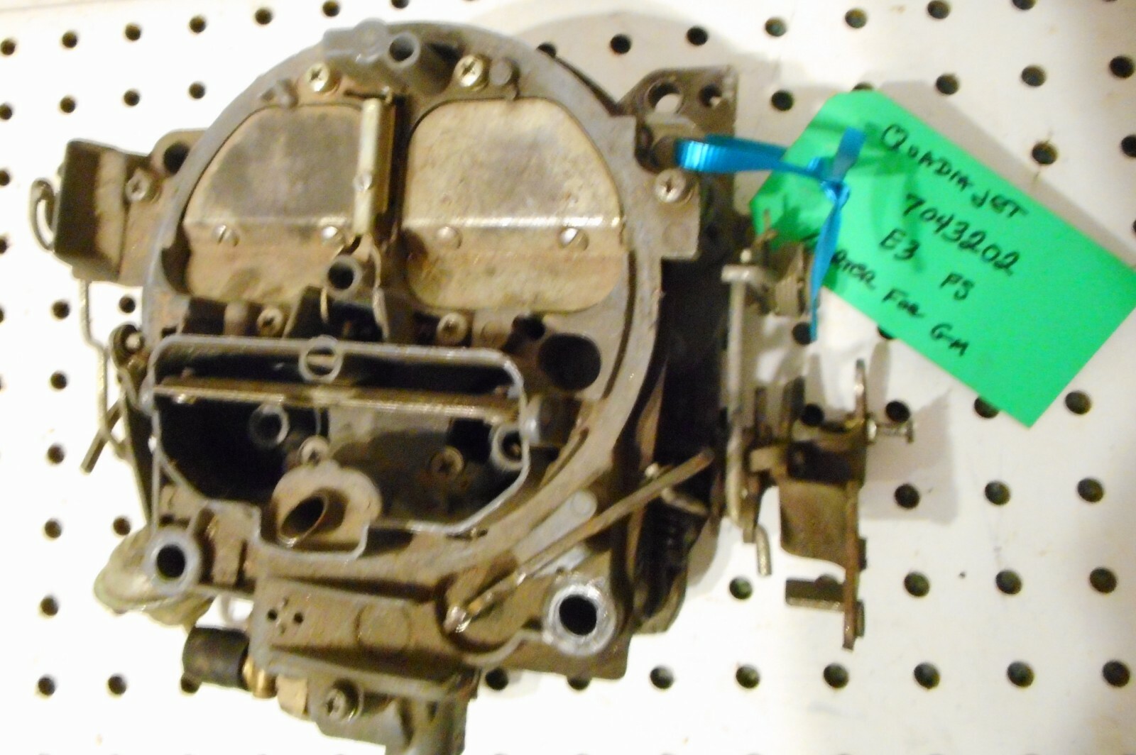 USED CARTER CARBURETOR QUADRAJET 7043202 E3 FS for parts or rebuild