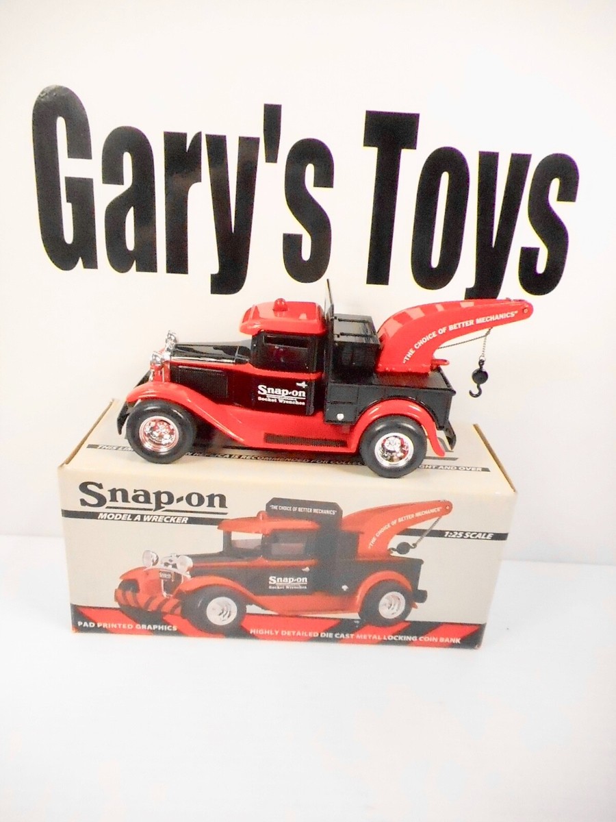 New Vintage Snap-On Tools Model A Wrecker Coin Bank 1:25