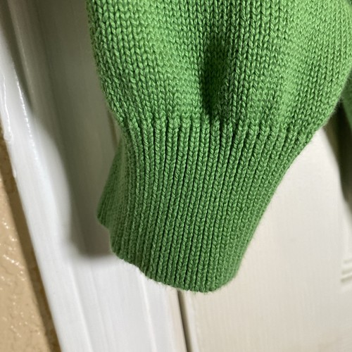Brooks Brothers Mens M MEDIUM Knit Sweater Pullover V-Neck Preppy Adult Fancy - Picture 2 of 10