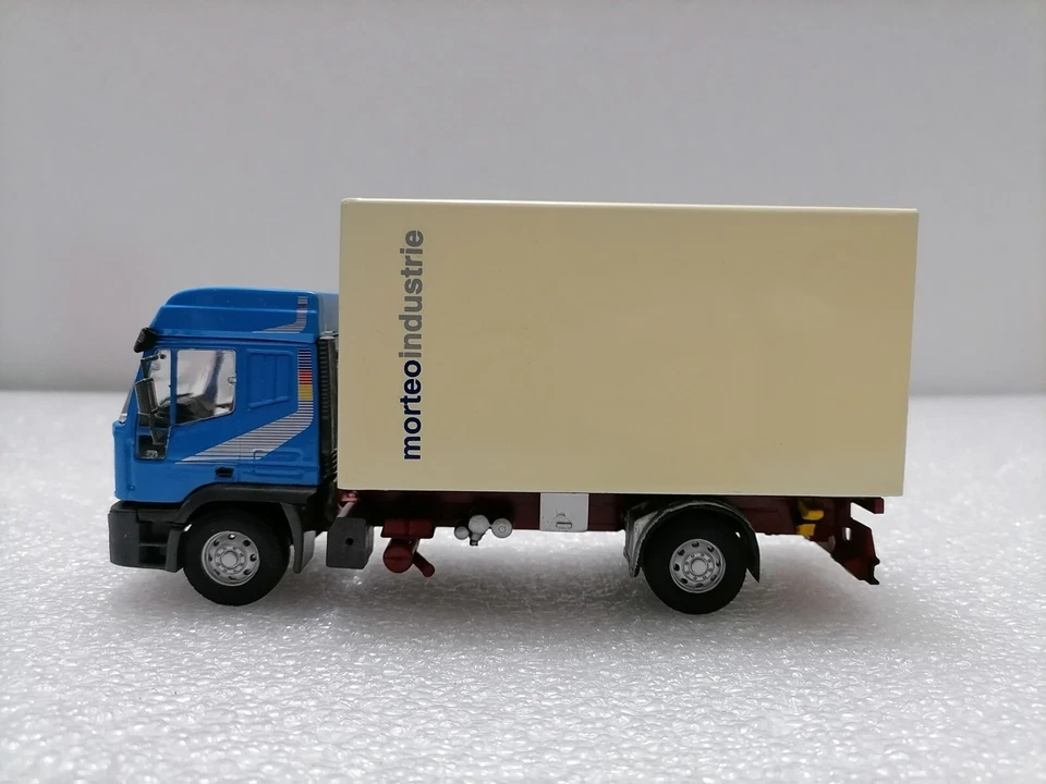 依维柯 Eurotech Van Morfeo Industry - 复古卡车 1: 43 比例模型,意大利 1990 — 第 2/4 张图片
