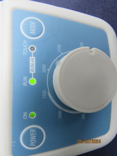 Thermo Scientific LP Vortex Mixer Cat# 88880017 funziona benissimo, GARANTITO - Foto 3 di 17
