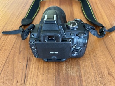 Nikon D5000 Digital SLR Camera w/ AF-S DX Nikkor 18-55mm Lens and