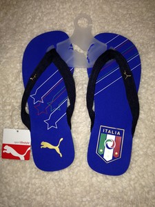 puma flip flops original