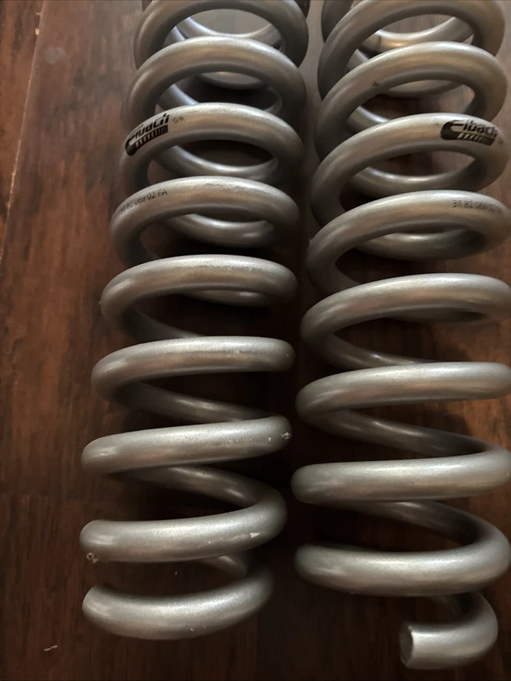 Kit de muelles helicoidales elevados delanteros plateados para camioneta Eibach Pro para Toyota Tacoma 2016+ Foto 4 de 4