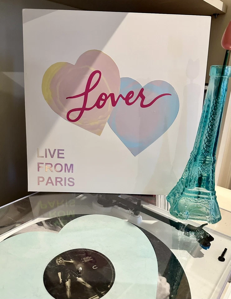 Lover Live from Paris Custom Vinyl Sleeve For 2025 version Heart Shaped Record Foto 2 de 4