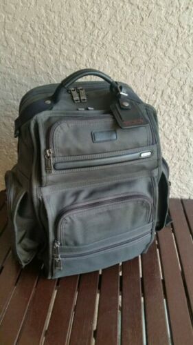 TUMI 96141BN4 (Discontinued G4.4) Leather PC Brief [Rare TUMI 96141BN4 (Discontinued G4.4) Leather PC Brief [Rare