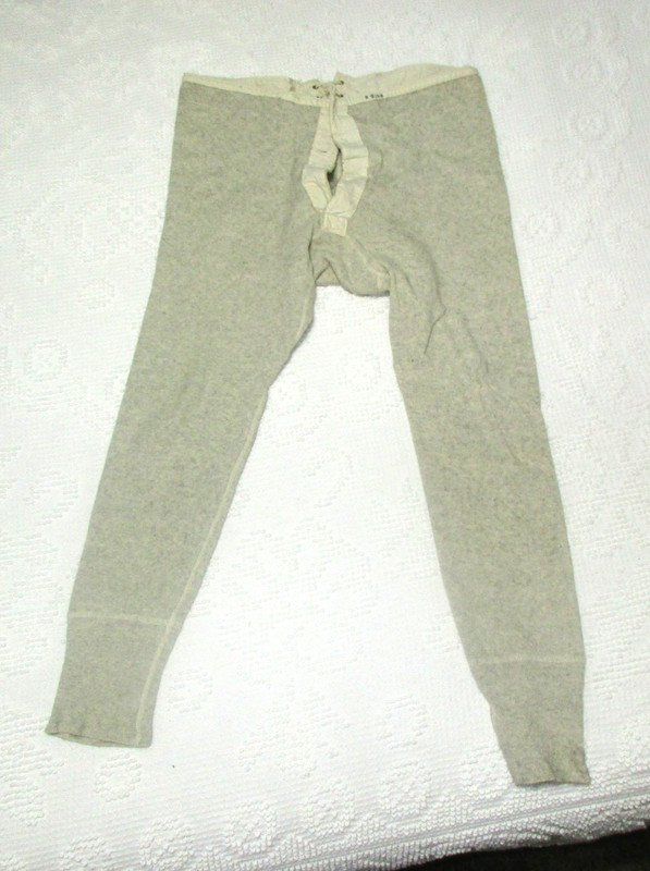 WWII US Military Wool LONGJOHNS Button Fly Long Underwear. Small. 32" waist.