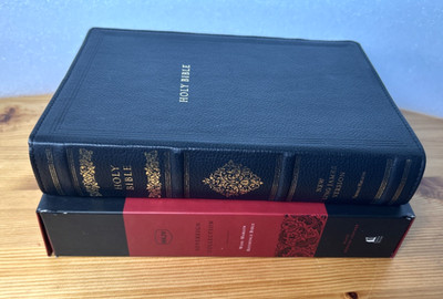 NKJV Wide Margin Reference Bible Black Genuine Leather Sovereign Collection New