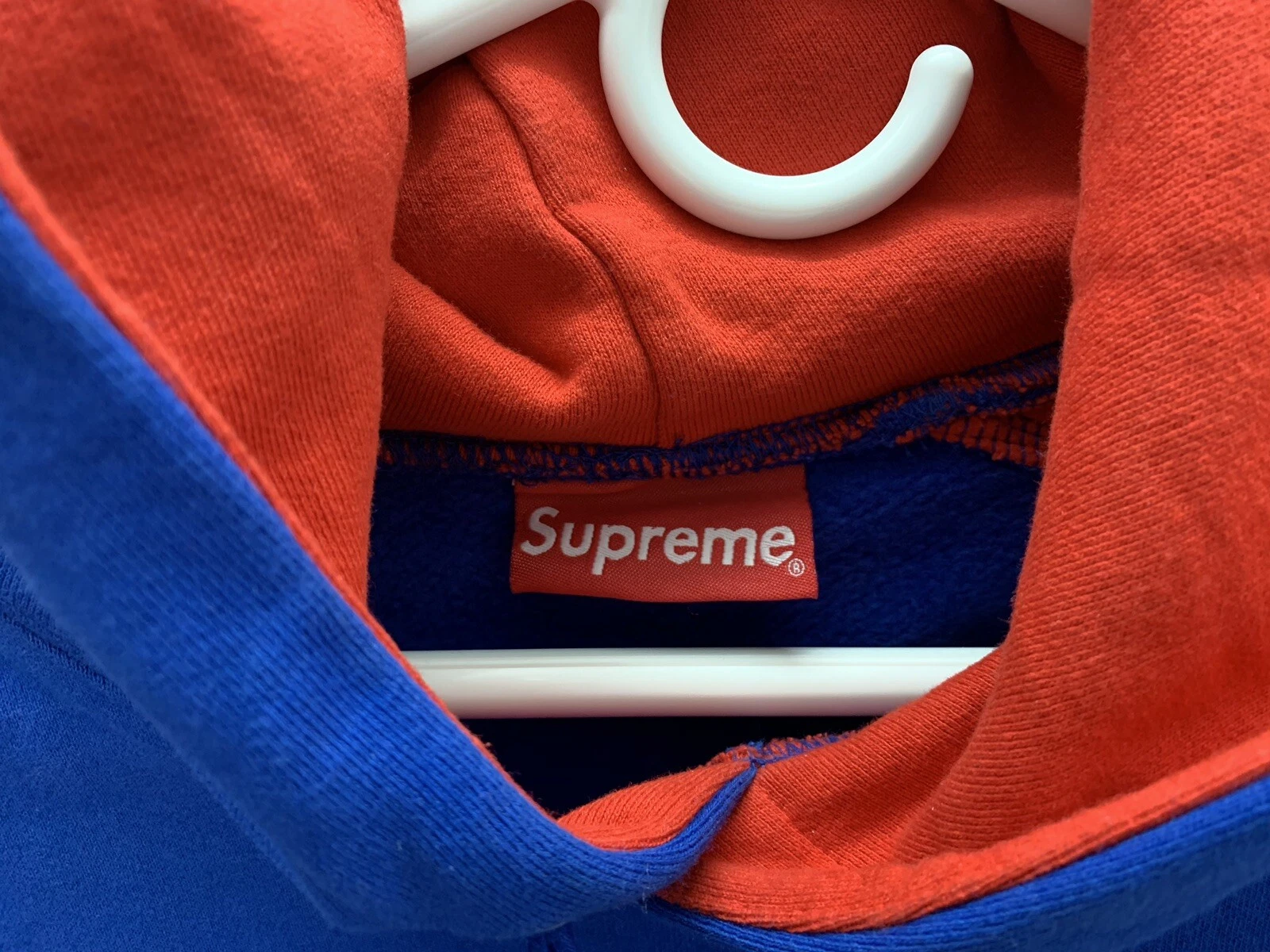 Felpa con cappuccio Supreme SS18 Sideline blu reale da uomo rossa TAGLIA M usata 100% AUTENTICA