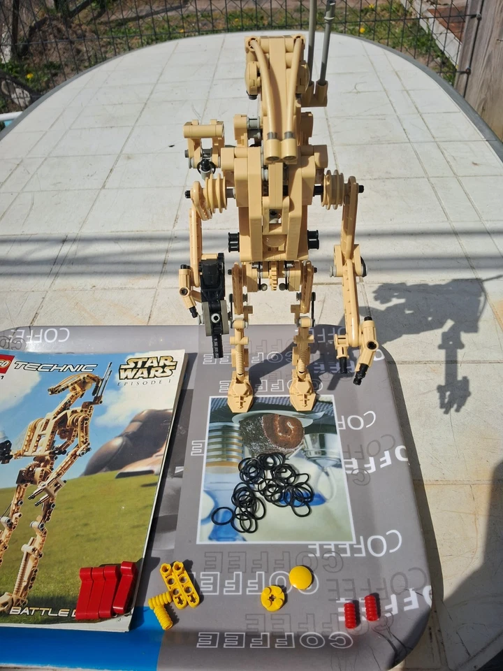 LEGO Technic 8001 Battle Droid, photo 1 sur 5