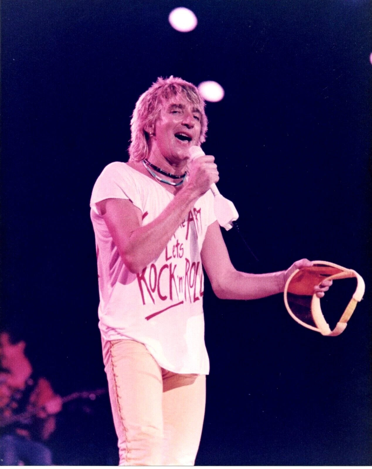 ROD STEWART PHOTO 1983 UNIQUE IMAGE LONDON UNRELEASED EXCLUSIVE 12 INCHES GEM - Picture 1 of 2