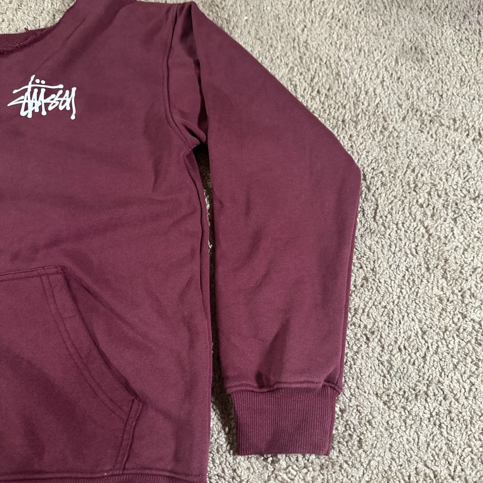 Sudadera Stussy Pullover Mujer Borgoña Estampado Grande Doble Cara Cuello Barco Foto 4 de 4