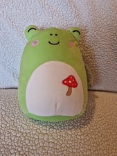 Wendy the Frog Squishmallows  - New with tags