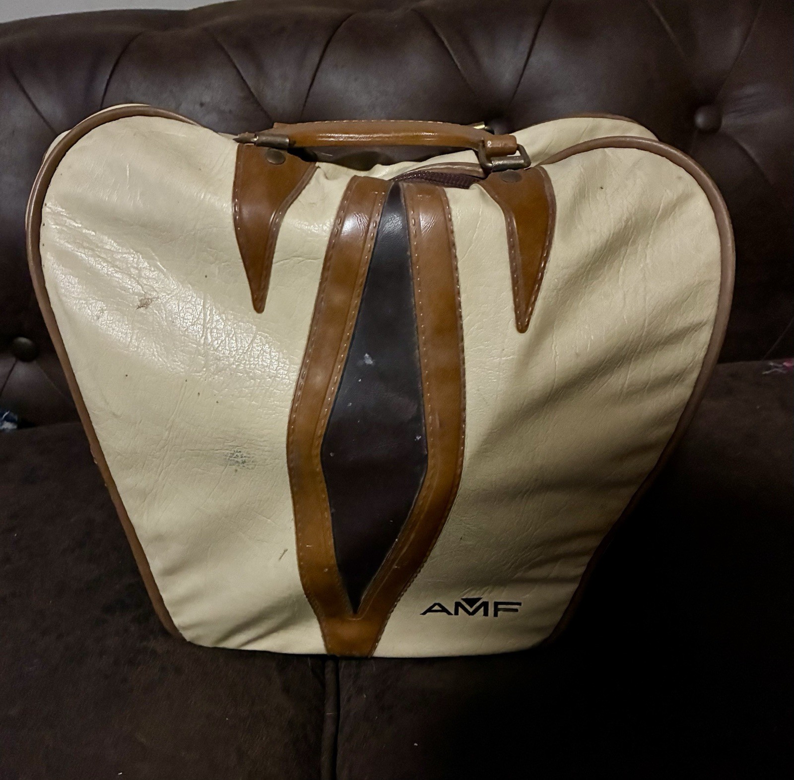 Size 9.5 Medium, Bowling Bag, Ebonite Tornado Ball