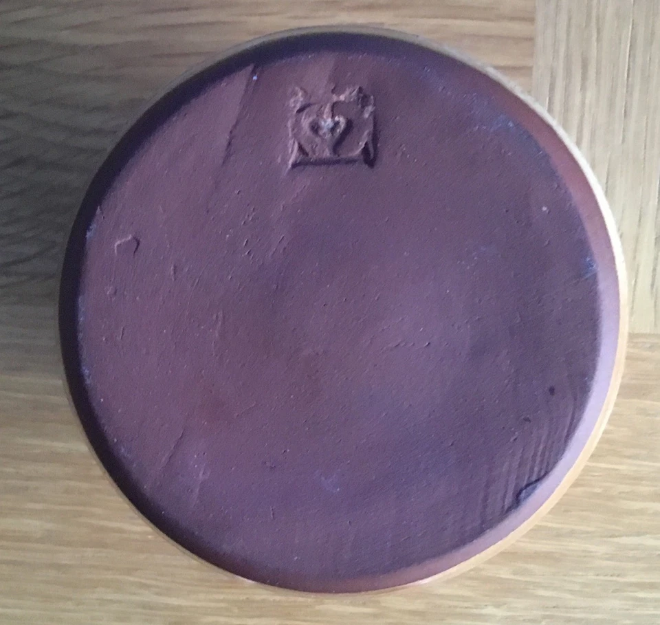 Vintage Heavy Studio Pottery Light Brown Vase With Makers Mark - Image 4 of 4