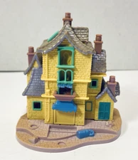 vtg 1996 Disney Tiny Collection Bluebird Polly Pocket Aristocats Chateau Toy set