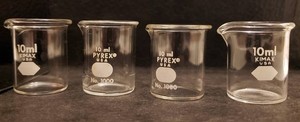 Vintage Pyrex & Kimax 10 ml Beakers, borosilicate glass, lot of 4, Free Shipping