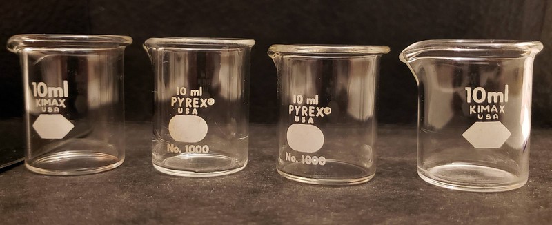 Vintage Pyrex & Kimax 10 ml Beakers, borosilicate glass, lot of 4, Free Shipping