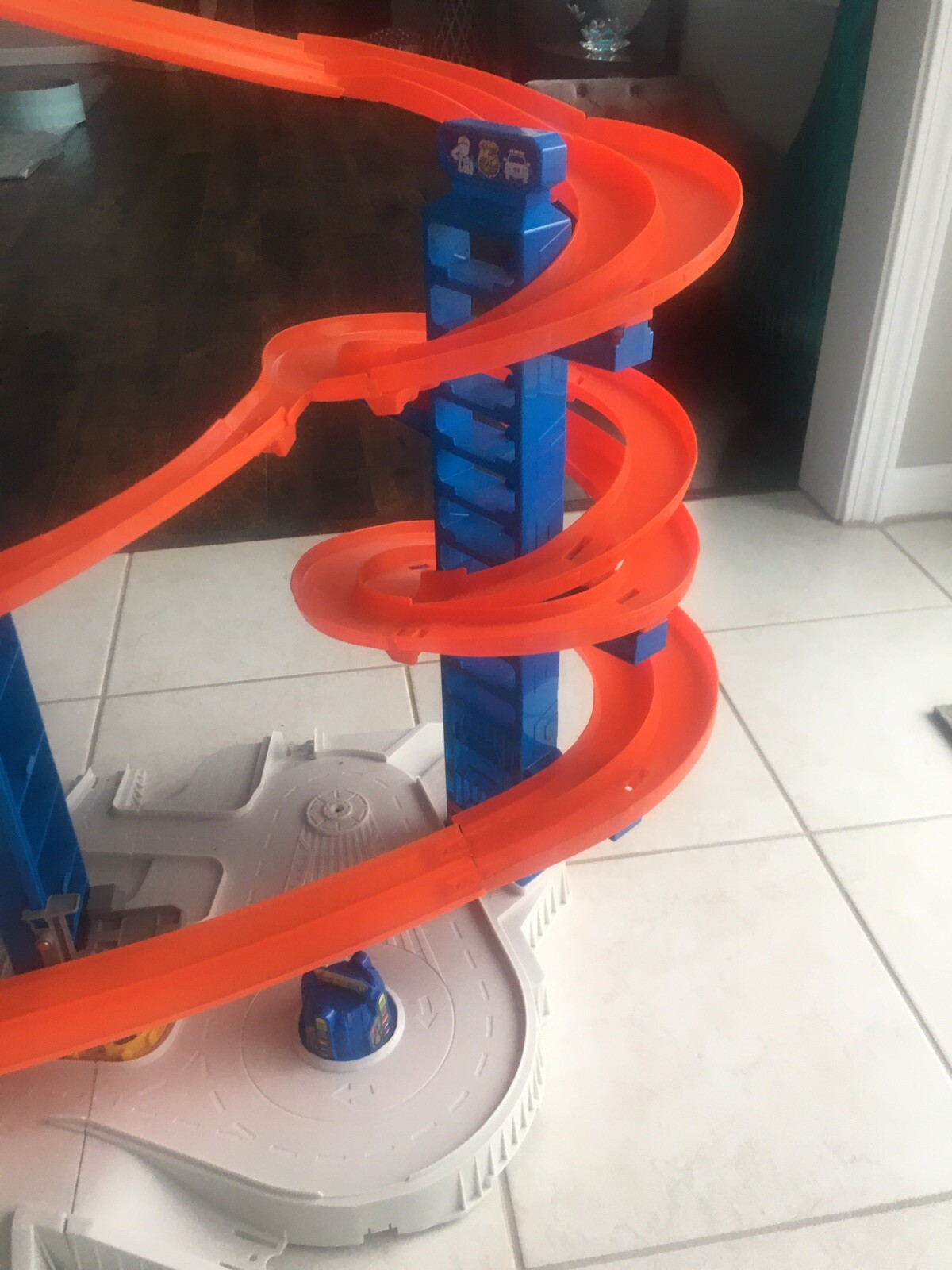 mega ultimate garage