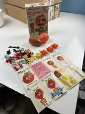 VTG Hasbro Oscar the Orange Mr potato head play sets W/ Many Accessories A Cond