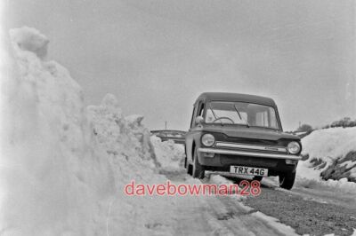 FOTO AUTO BEI SCOUT GRÜN 1970