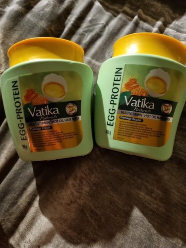 2 x Dabur Vatika Naturals Ei-Protein Hot Oil Haarmaske, Schaden Reparatur. 500ml
