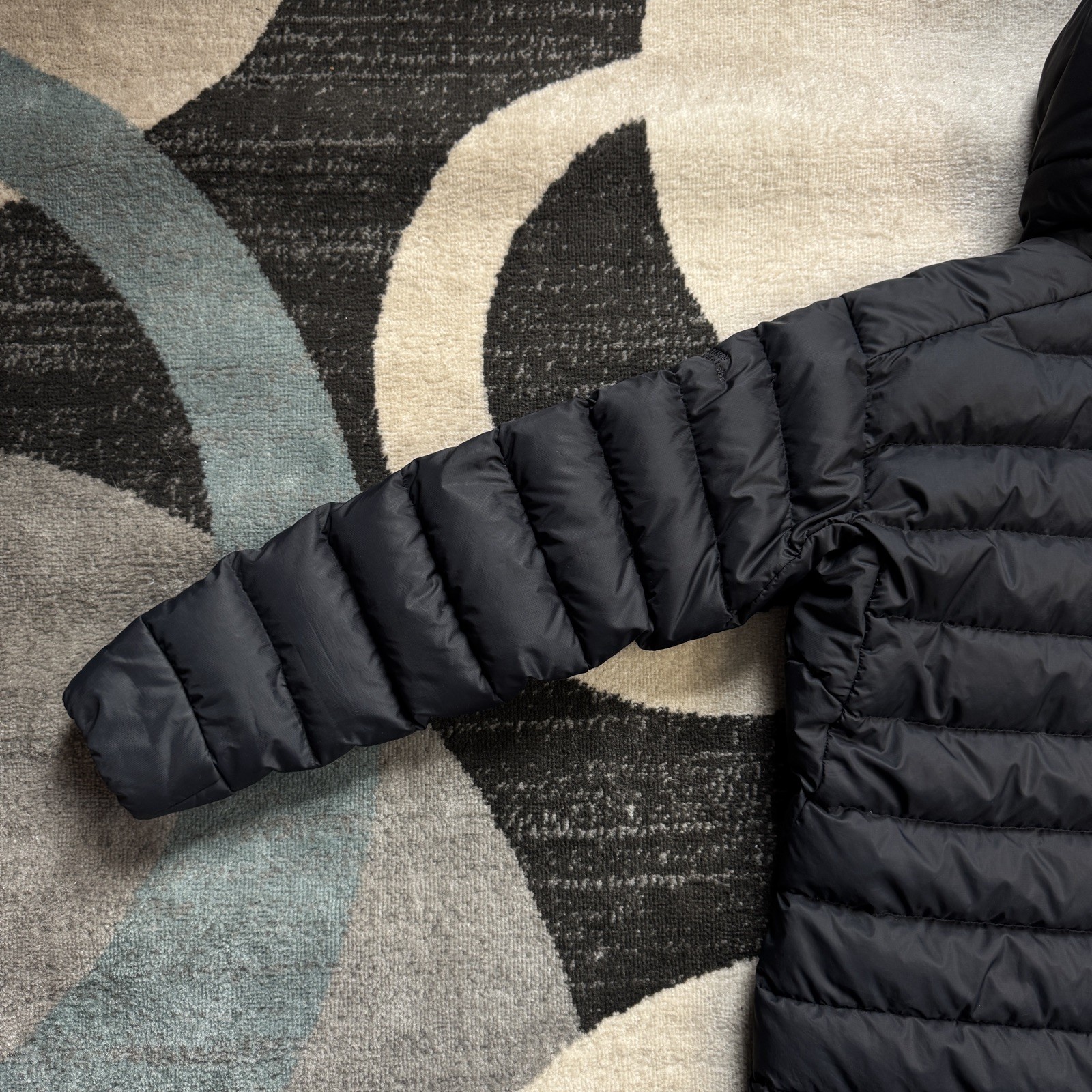 Arc'teryx Thorium AR 24K Medium Down Insulated Hoody - Size XL men’s/hommes thumbnail 19