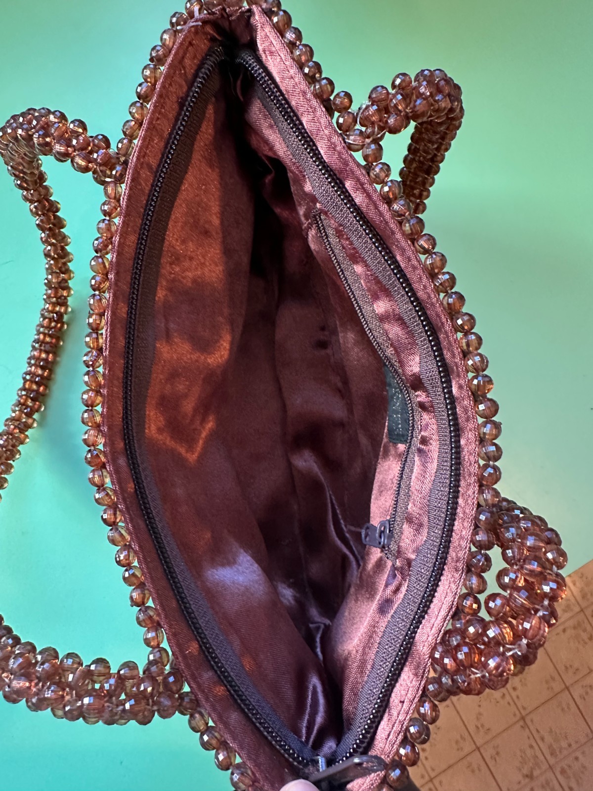 Brown acrylic beaded rectangular women's shoulder… - image 11