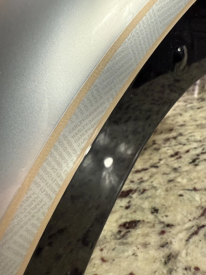 Guardabarros delantero Harley-Davidson Softail Fat Boy 100 aniversario 59139-00A Foto 3 de 4