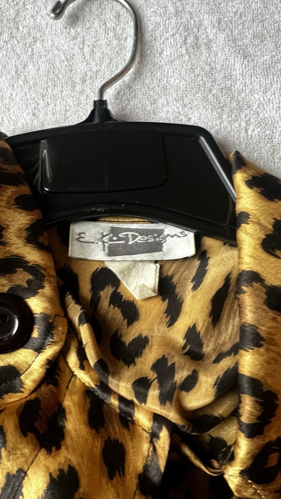 Leopard Print Cropped Jacket – Button Front – Lon… - image 2