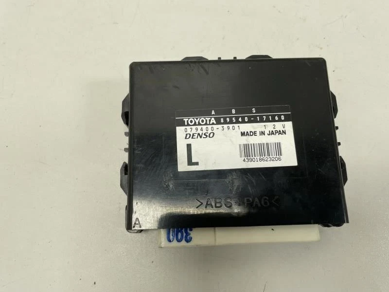 TOYOTA MR2 SPYDER 2001 ABS PUMP CONTROL MODULE  FACTORY - Image 2 of 4