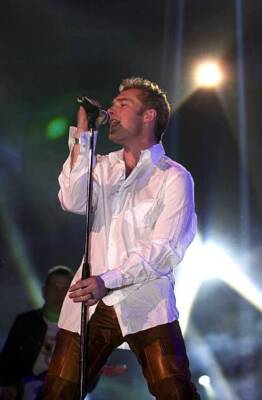 The 2000 Mtv Europe Music Awards Ronan Keating Old Music Photo 2