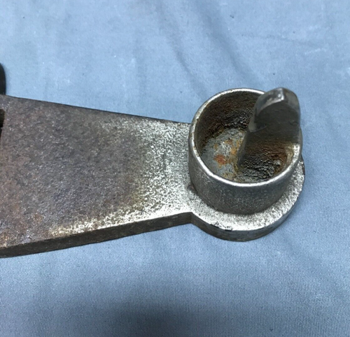 Antique Cast Iron Toilet Paper Holder VTG Leased Geo T Johnson Boston 261-24B - Picture 7 of 12