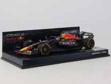 Minichamps Red Bull RB19 Verstappen World Champion Japanese 2023 1/43