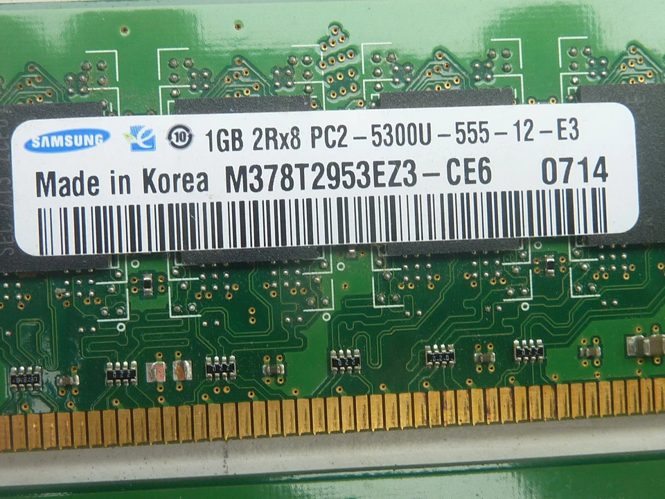 4 GBtotal  Samsung 1 GB 2Rx8 PC2-4200U-444-12-E3 RDIMM - Image 3 of 4