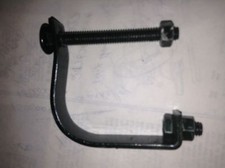 P63 - A New Valve Reservoir Clamp For A Holland 1500, 1600 Transplanters