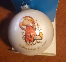 Schmid Christmas Child Sister Berta Hummel Christmas 1975 Ornament Original Box