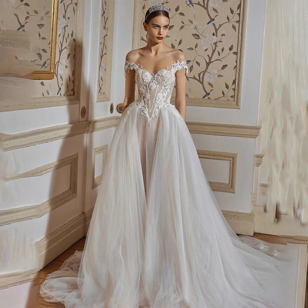 sweetheart neckline backless wedding dress White A-line Sweetheart Spaghetti Straps Backless Lace Wedding Dresses,  MW753