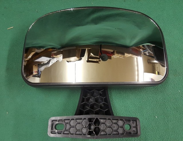 UNIVERSAL FH FM KERB ROOF MIRROR NEW GENUINE PART NUMBER 21070769 UNIVERSAL FH FM KERB ROOF MIRROR NEW GENUINE PART NUMBER 21070769