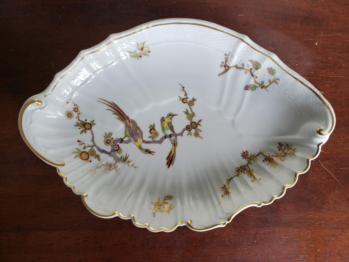 Richard Ginori 1735 Old Milan 11 in Fluted Oval Platter Hand